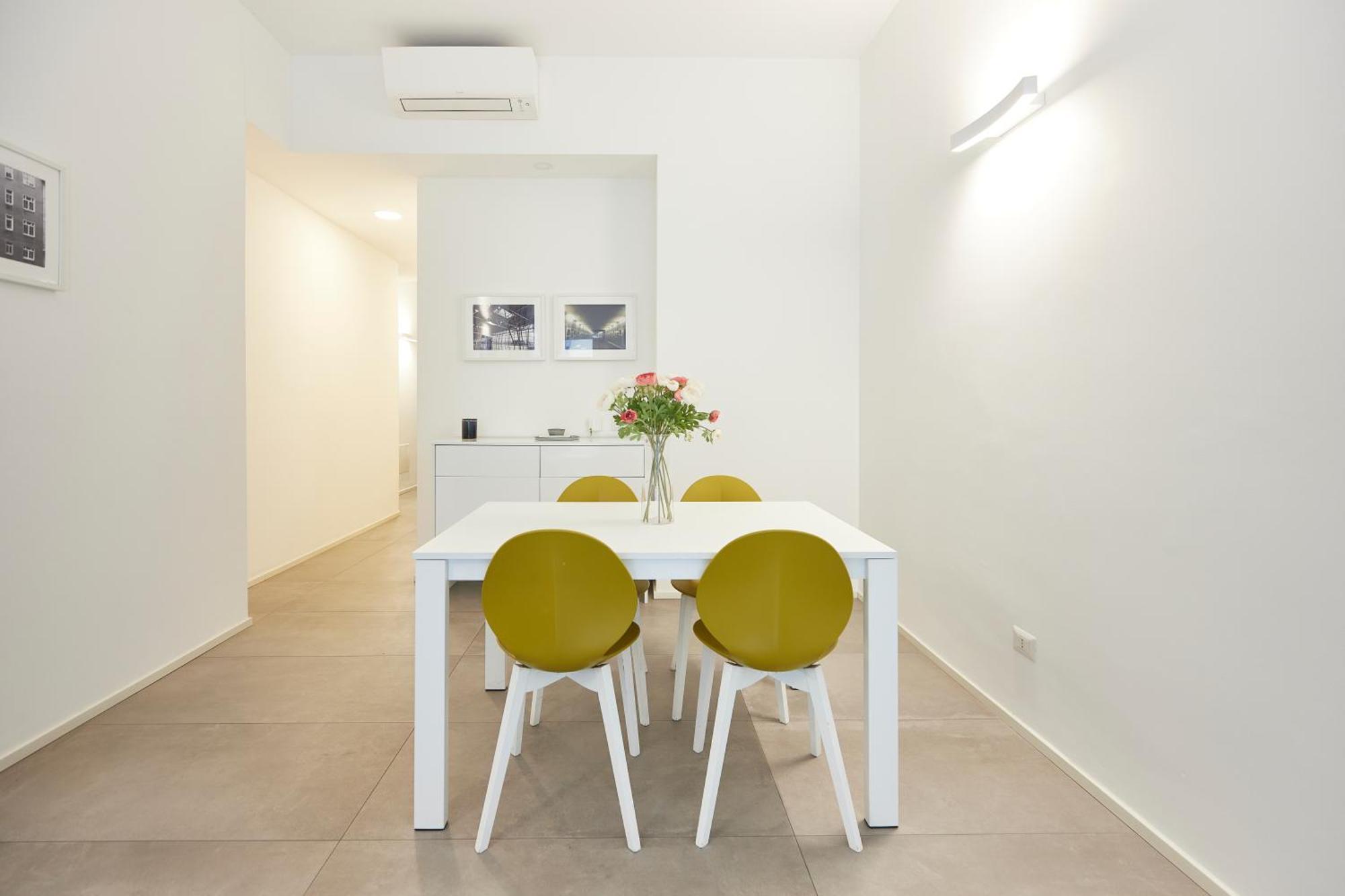 Cozy Meravigli Apartment - Pleasant Walk Between Duomo And Castello ميلان المظهر الخارجي الصورة